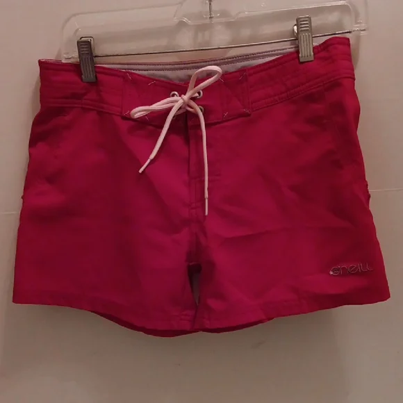 O'NEILL WOMEN'S BRIGHT RED SURF SHORTS - Picture 1 of 3
